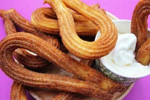 Tiệm Bánh Churros Box - Crescent Mall