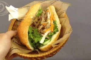 Tiệm Bánh Uptown District - Banhmi Express