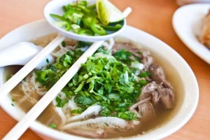 Quán Ăn Tiệm Phở Trung Hiếu - Nguyễn Văn Cừ