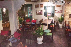 Time Coffee - Lạc Long Quân