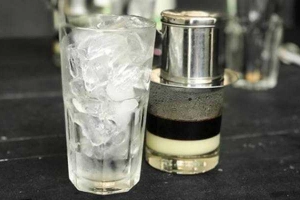 Tình Cờ Cafe - Quốc Lộ 1