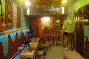 Tom Coffee - Cầu Vồng