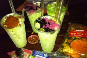 Yolo Tea Coffee & Fastfood
