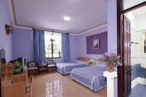 Trầm Hương Hotel