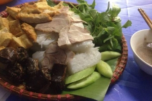 Quán Ăn Triệu Vy - Bún Đậu Mẹt 17K