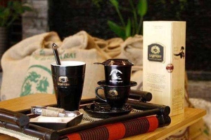 Trung Nguyên Legend Coffee - Phạm Huy Thông