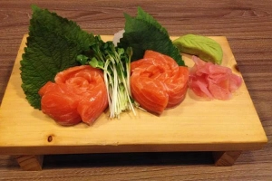 Nhà Hàng Tsukimisu Sushi