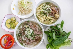 Quán Ăn Tú Hảo - Mì Xá Xíu & Hoành Thánh