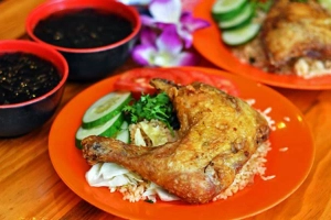Quán Ăn Tư Kiều - Cơm Gà Xối Mỡ