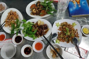 Tư Mồi - Quán Nhậu Bình Dân