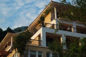 Tư Phương Hotels