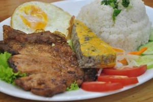 Quán Ăn Tứ Sơn - Cơm Tấm & Bún Thịt Nướng