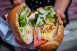 Quán Ăn Tuấn 7 Kẹo - Bánh Mì, Xôi & Chè