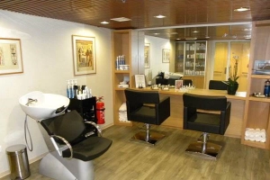 Tuấn Iraq Beauty Salon - Tân Sơn Nhì