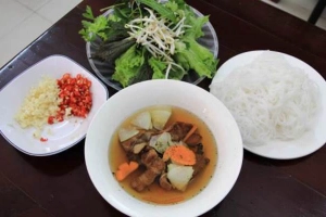 Quán Ăn Tùng Bách - Bún Chả Hà Nội