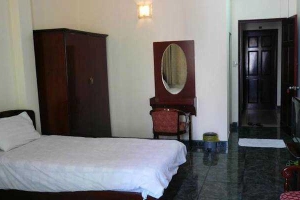 Tường Hưng Hotel