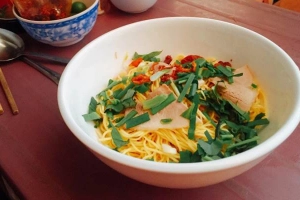 Quán Ăn Tuyền Ký Mì Gia - 183 Nguyễn Duy Trinh