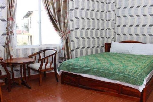 Tuyết Hương Hotel