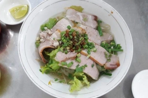 Quán Ăn Tỷ Ký Mì Gia
