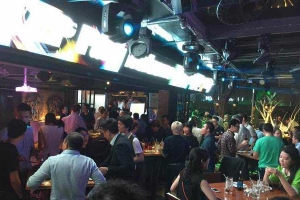 Upper Saigon - Bar & Grill