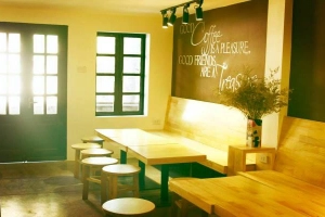 Quán Ăn Urban Coffee - Hoàng Minh Giám