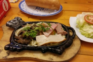 Quán Ăn Út Bread & Coffee - Bánh Mì Bò Né