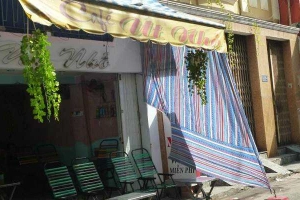 Út Nhỏ Cafe