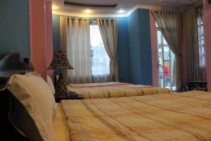 Uyên Vy Hotel - Phạm Ngũ Lão