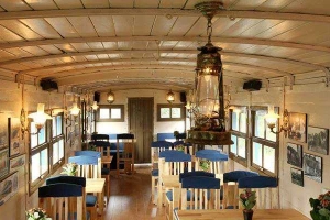 V+ Cafe