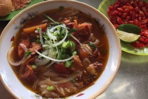 Quán Ăn Vân - Bún Bò Giò Heo, Bò Kho & Hủ Tiếu