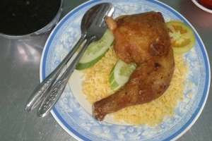 Quán Ăn Vân Ngọc - Cơm Gà Xối Mỡ