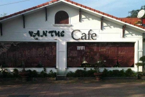 Vạn Tuế Cafe - Ngô Gia Khảm
