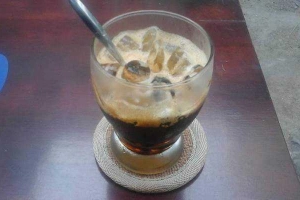 Vhuy Lad - Coffee Phòng Tranh