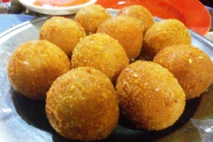 Vỉa Hè Quán - Các Món Ăn Vặt