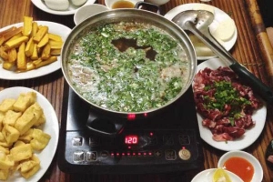 Quán Ăn Viễn Đông Quán - Cơm Quê & Lẩu Cua Đồng