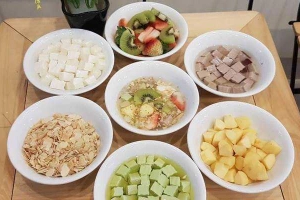 Việt Quán - Chè & Đồ Ăn Vặt