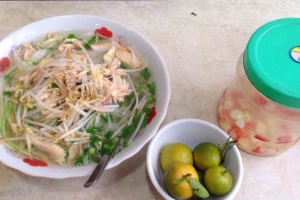 Quán Ăn Việt Tiến Quán - Bún, Phở, Sinh Tố Các Loại