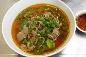 Quán Ăn Vinh Ký - Hủ Tiếu Mì & Xiên Que