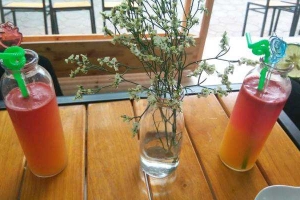Vintage Coffee & Fruit Juice