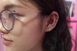 Vịt Xỏ Khuyên - Mai Hắc Đế