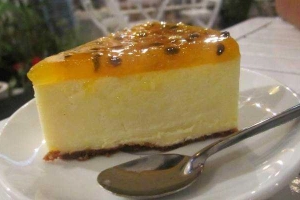 Vivid Cafe & Bakery