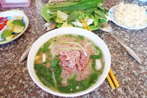 Vũ Hùng - Phở Bò Nam Định