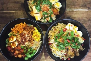 Quán Ăn Vua Trộn Hà Nội - Các Món Trộn