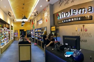 Wholemart Cosmetic - Cộng  Hòa