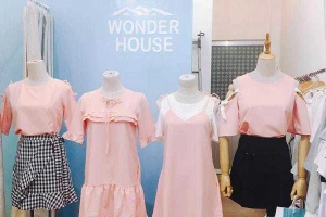 Wonder House - Cách Mạng Tháng Tám