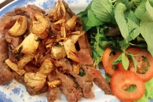 Quán Ăn Xí Ngầu Quán - Lẩu & Hải Sản Nướng