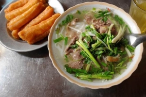 Quán Ăn Xuân Phương - Phở Bò Gà