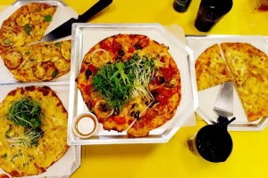 Nhà Hàng Yellow Cab Pizza - Nguyễn Đức Cảnh