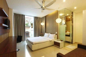 Yellow House Saigon Hotel
