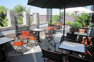 Yumi Cafe